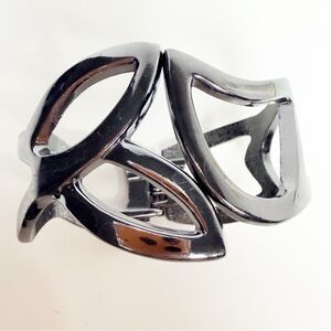 Gunmetal Coated Hinged Leaf Pattern Bracelet Cuff